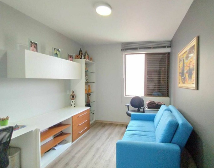 Apartamento à venda com 4 quartos, 155m² - Foto 4