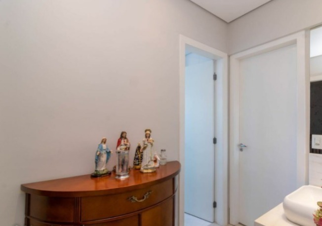 Apartamento à venda com 4 quartos, 135m² - Foto 17