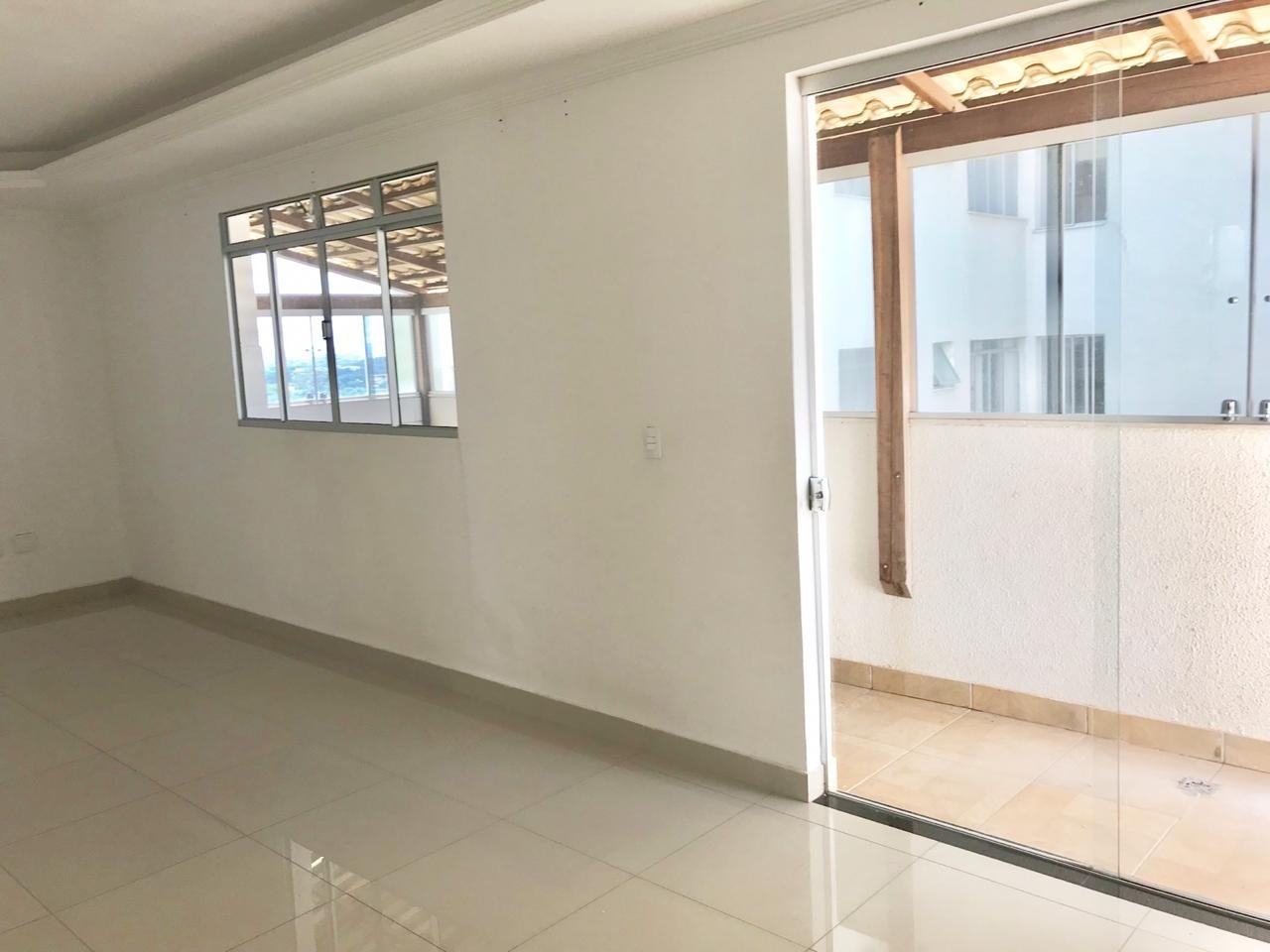 Cobertura à venda com 3 quartos, 153m² - Foto 2