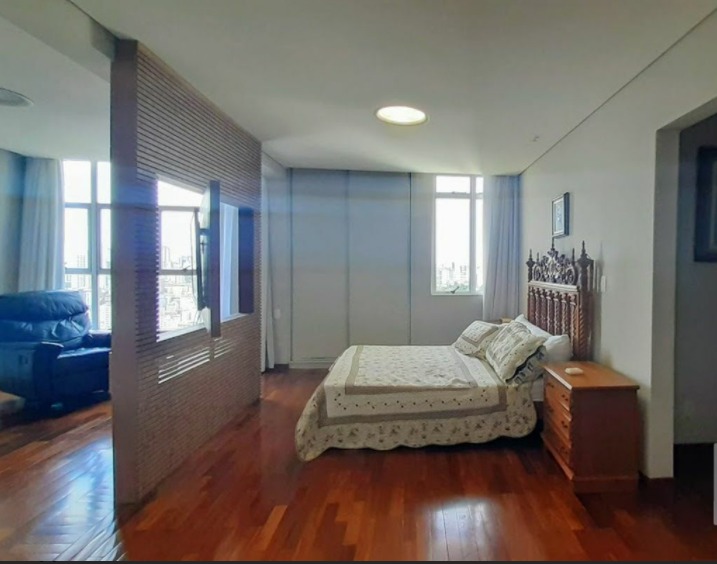 Casa à venda com 3 quartos, 315m² - Foto 15