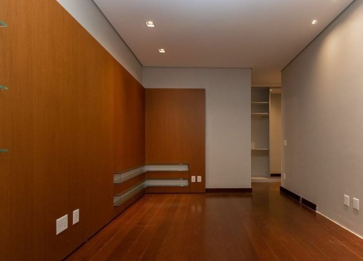 Apartamento à venda com 4 quartos, 304m² - Foto 18