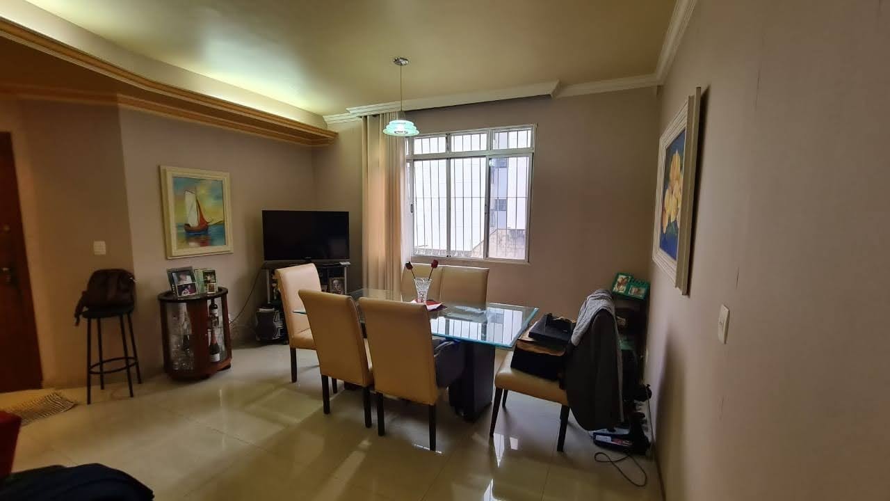 Apartamento à venda com 3 quartos, 96m² - Foto 1