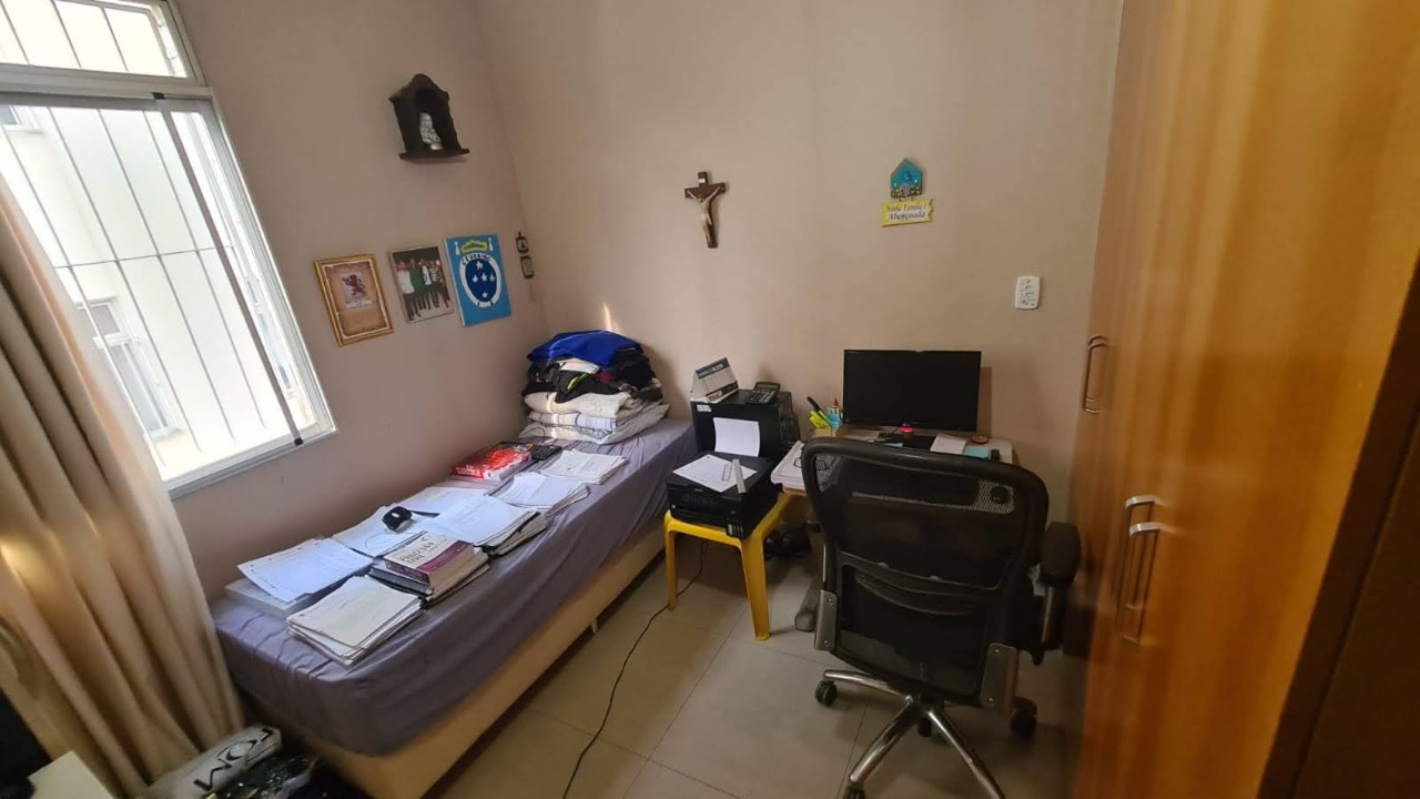 Apartamento à venda com 3 quartos, 96m² - Foto 9