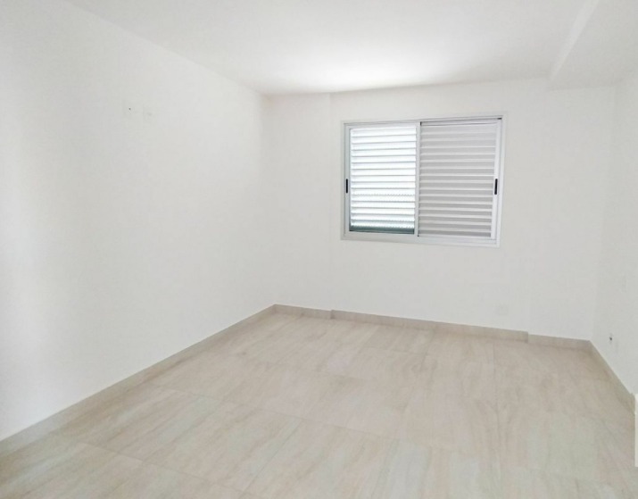 Apartamento à venda com 3 quartos, 187m² - Foto 10