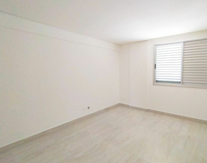 Apartamento à venda com 3 quartos, 187m² - Foto 12