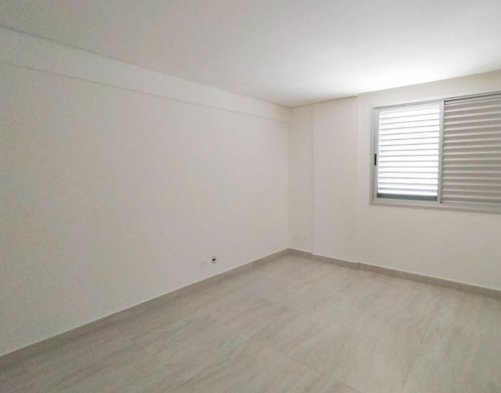 Apartamento à venda com 3 quartos, 187m² - Foto 18