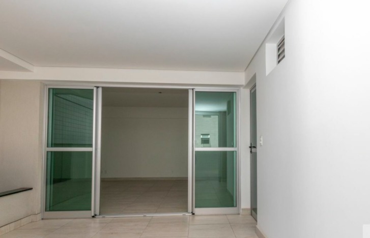 Apartamento à venda com 3 quartos, 187m² - Foto 4