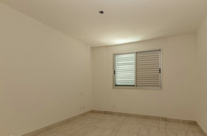 Apartamento à venda com 3 quartos, 187m² - Foto 6