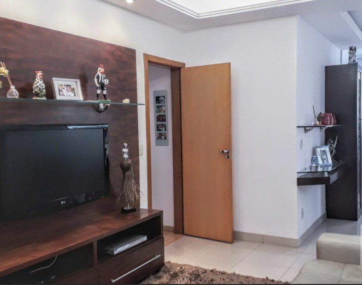 Apartamento à venda com 3 quartos, 102m² - Foto 3