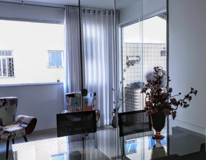 Apartamento à venda com 3 quartos, 102m² - Foto 1