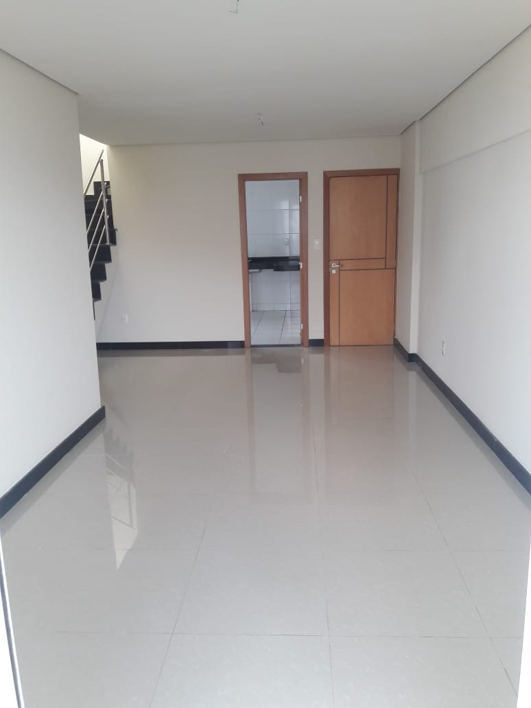 Cobertura à venda com 3 quartos, 201m² - Foto 1