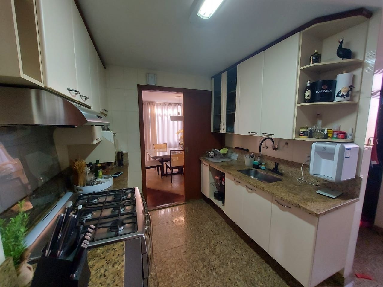 Apartamento à venda com 3 quartos, 110m² - Foto 8