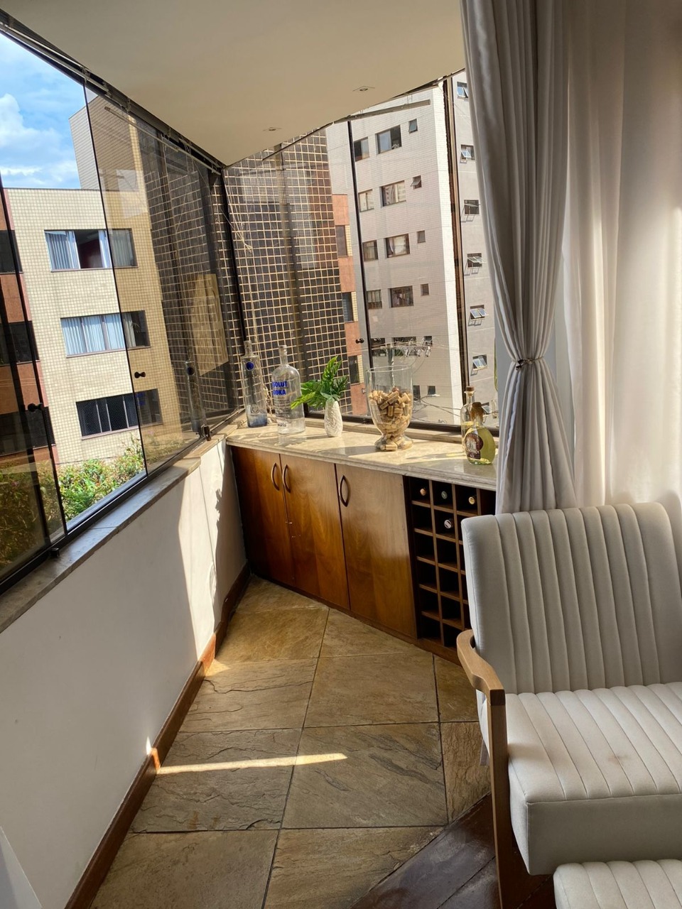 Apartamento à venda com 3 quartos, 110m² - Foto 5