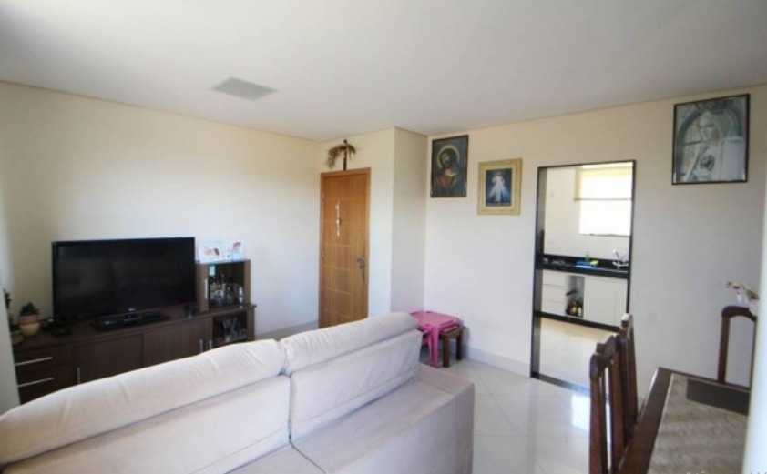 Apartamento à venda com 3 quartos, 134m² - Foto 1