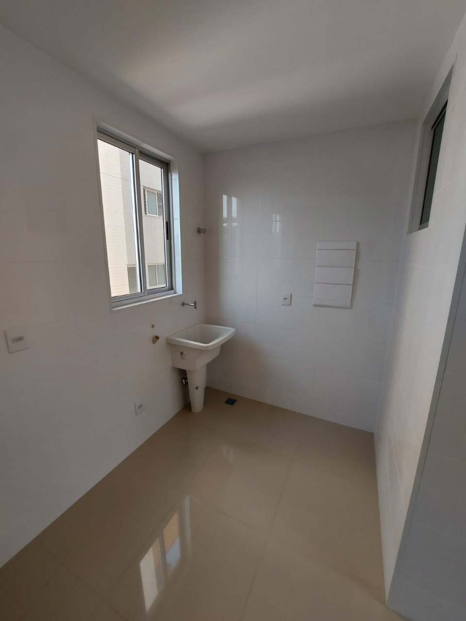 Apartamento à venda com 2 quartos, 66m² - Foto 5