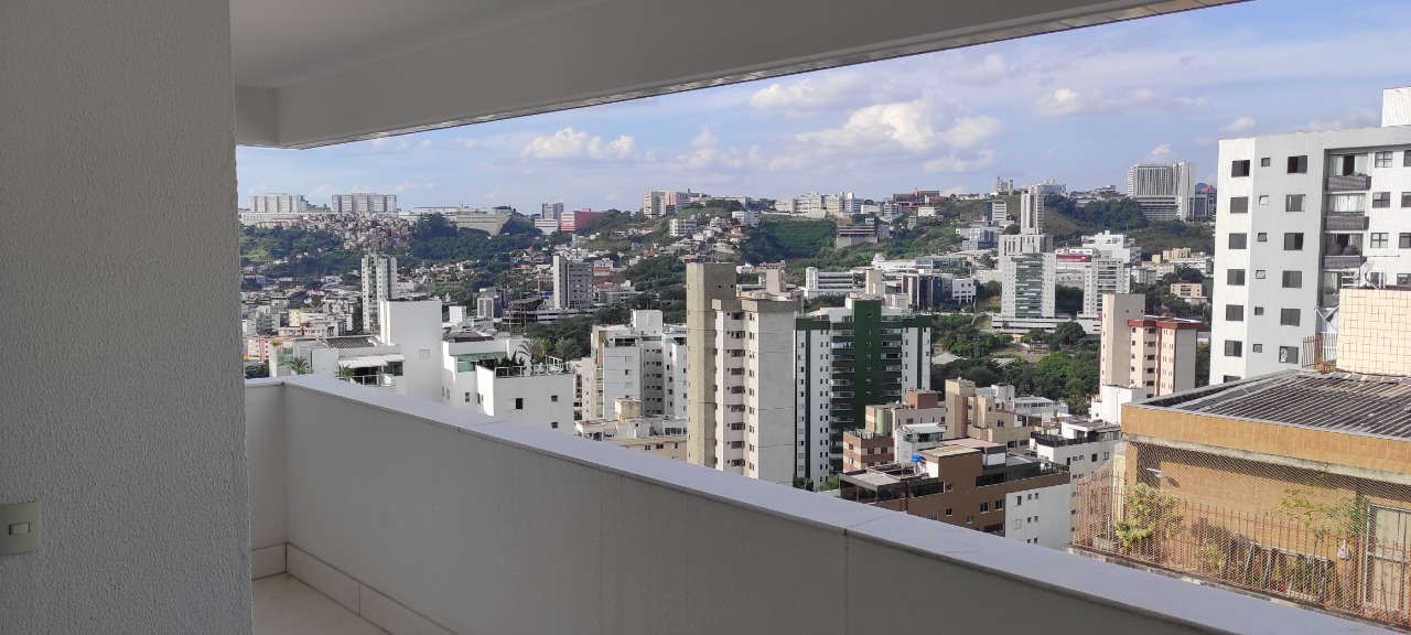 Cobertura à venda com 4 quartos, 260m² - Foto 2