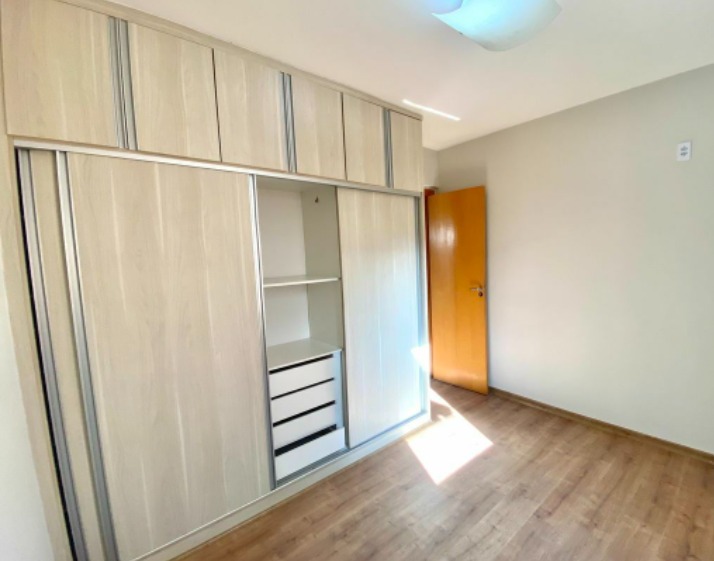 Apartamento à venda com 3 quartos, 117m² - Foto 8