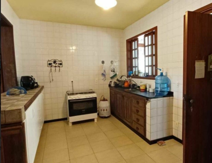 Casa à venda com 4 quartos, 250m² - Foto 15