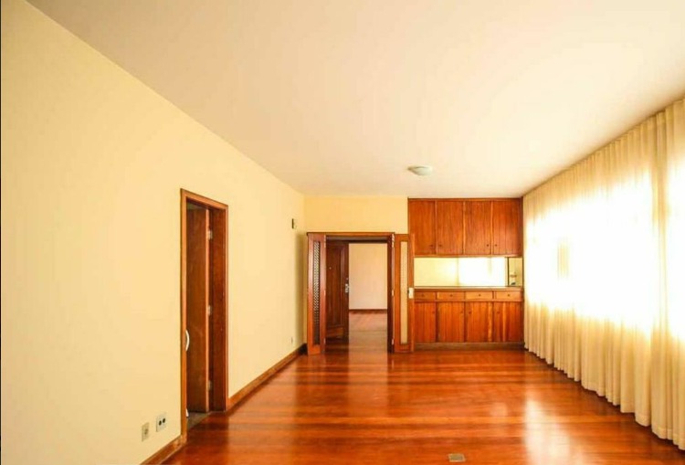 Apartamento à venda com 4 quartos, 240m² - Foto 2