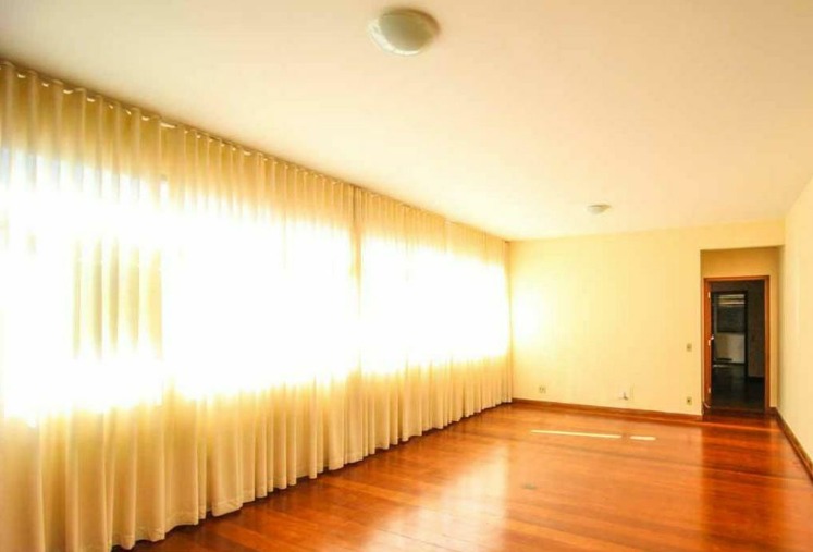 Apartamento à venda com 4 quartos, 240m² - Foto 1