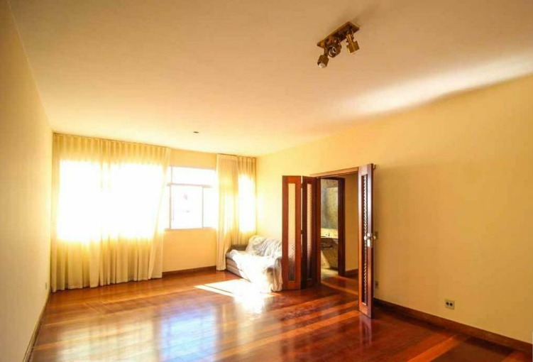 Apartamento à venda com 4 quartos, 240m² - Foto 8