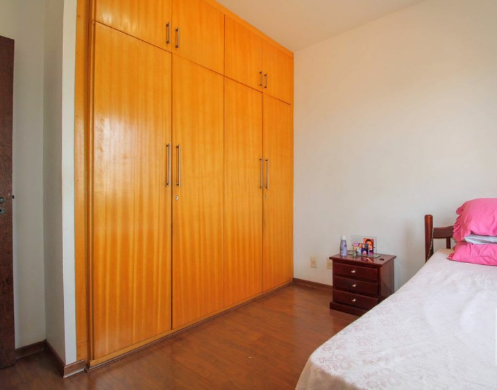 Apartamento à venda com 3 quartos, 75m² - Foto 8