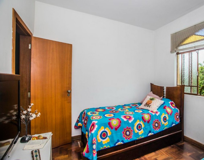 Casa de Condomínio à venda com 4 quartos, 330m² - Foto 17