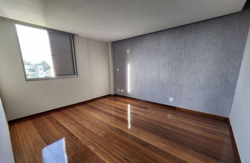 Cobertura à venda com 4 quartos, 230m² - Foto 4