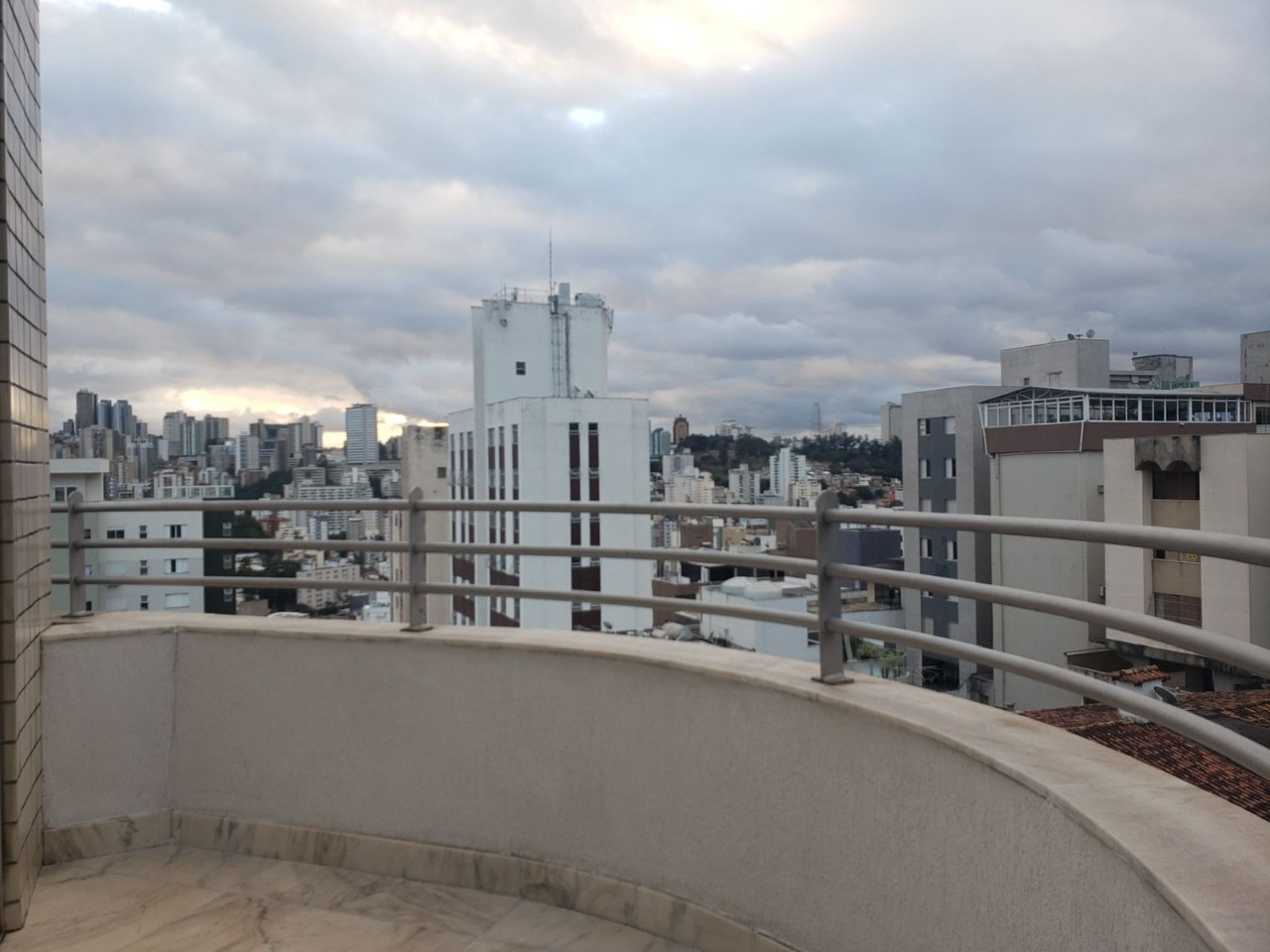 Apartamento à venda com 3 quartos, 70m² - Foto 4