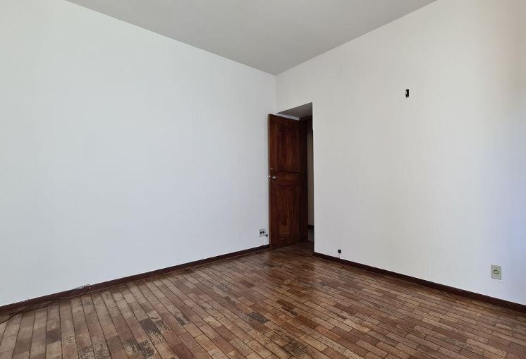 Apartamento à venda com 3 quartos, 120m² - Foto 3