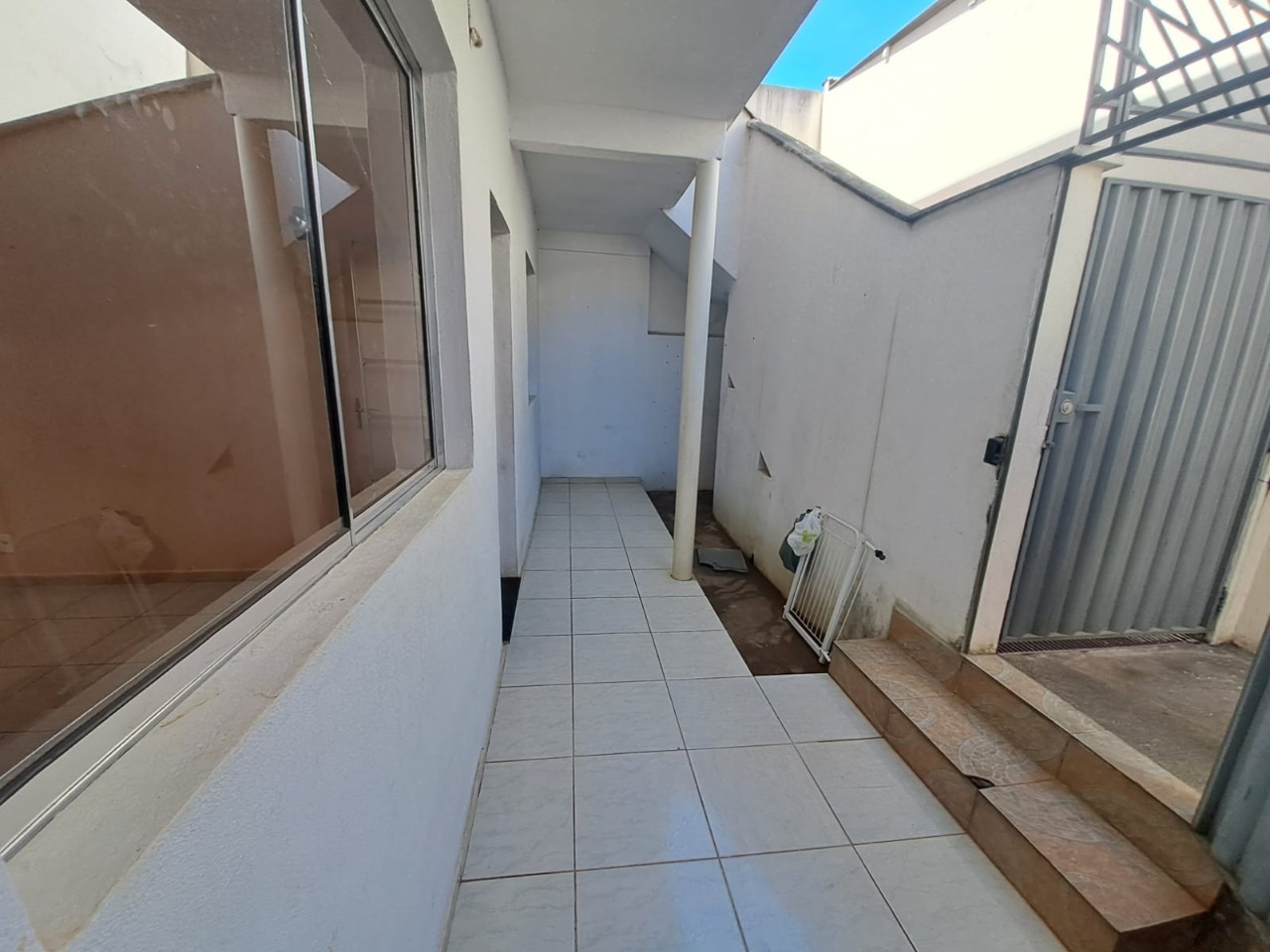 Casa à venda com 2 quartos, 68m² - Foto 12