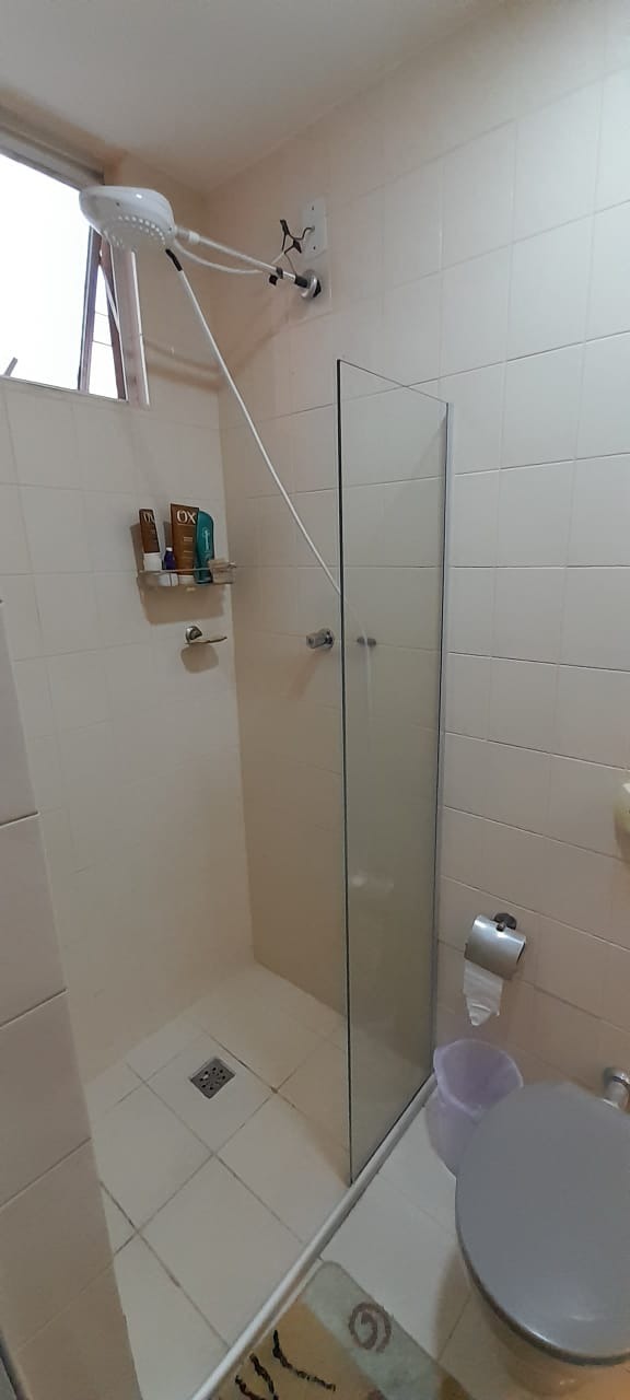 Apartamento à venda com 3 quartos, 100m² - Foto 2