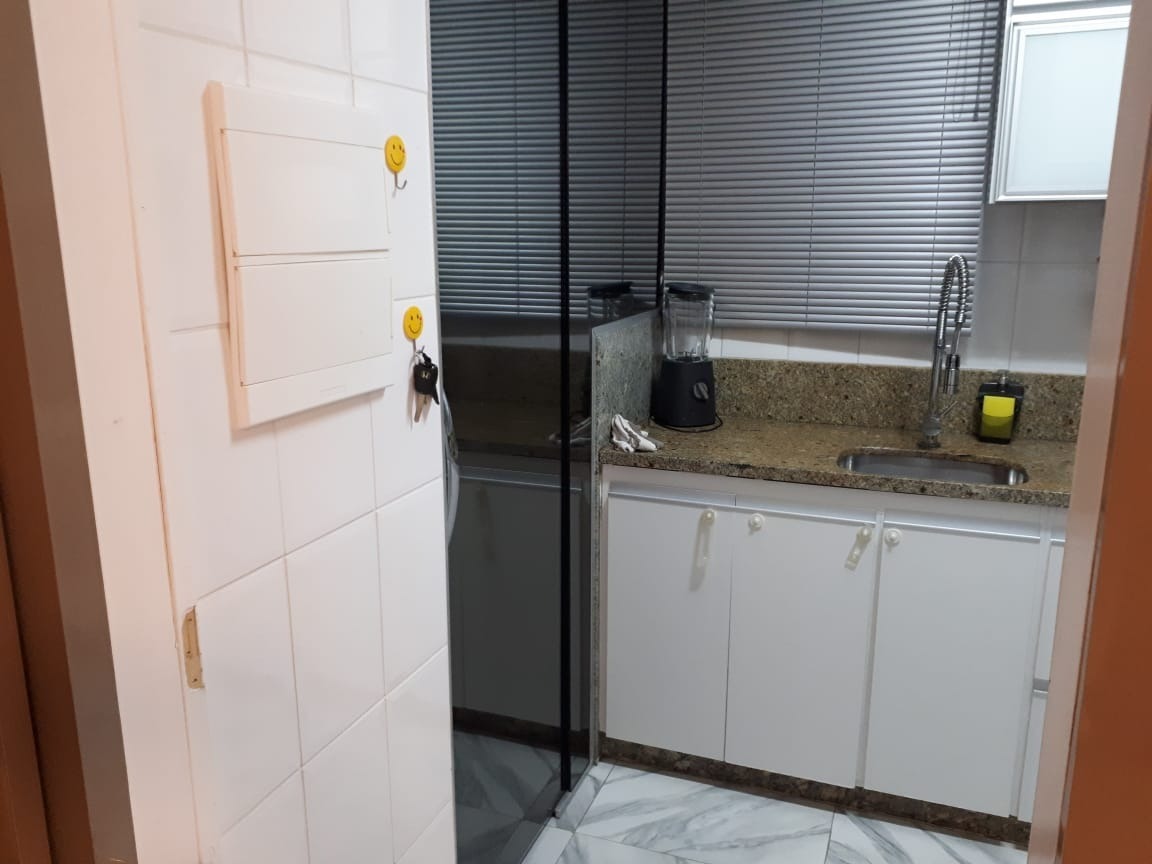 Apartamento à venda com 3 quartos, 81m² - Foto 12