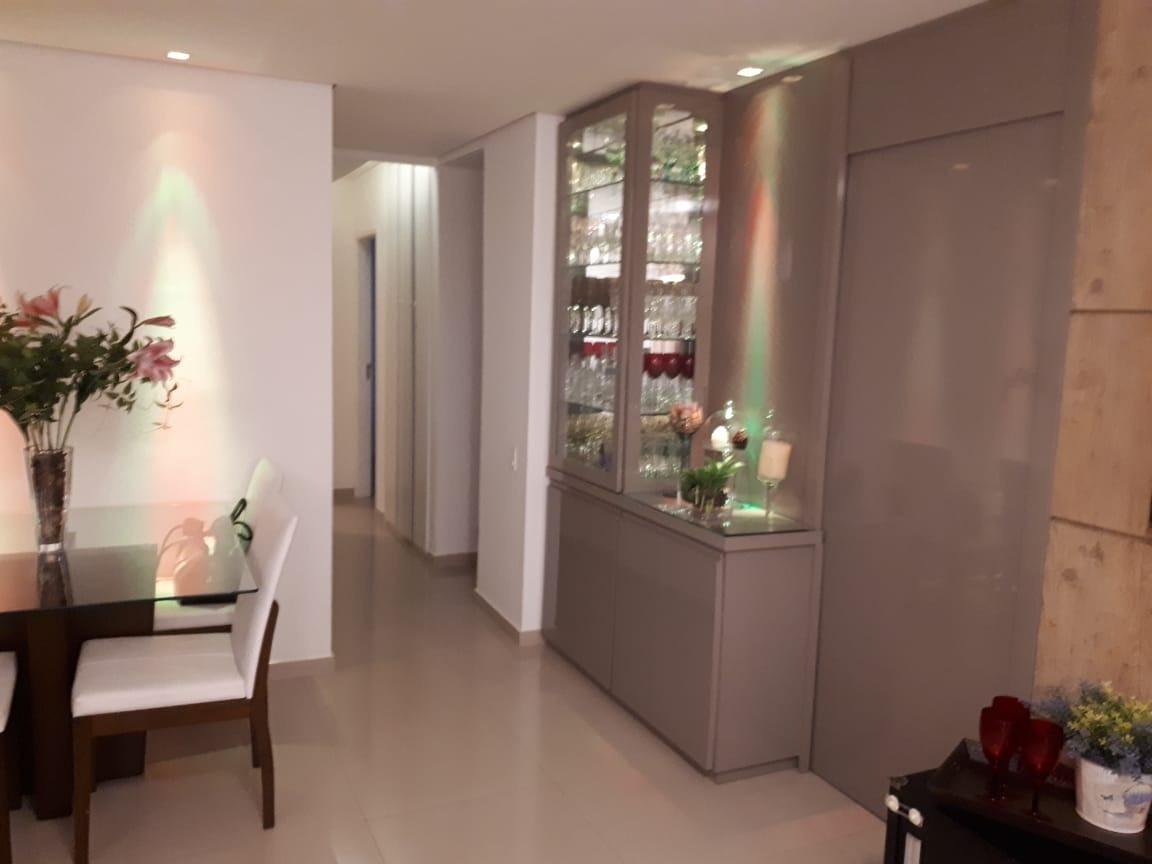 Apartamento à venda com 3 quartos, 81m² - Foto 7