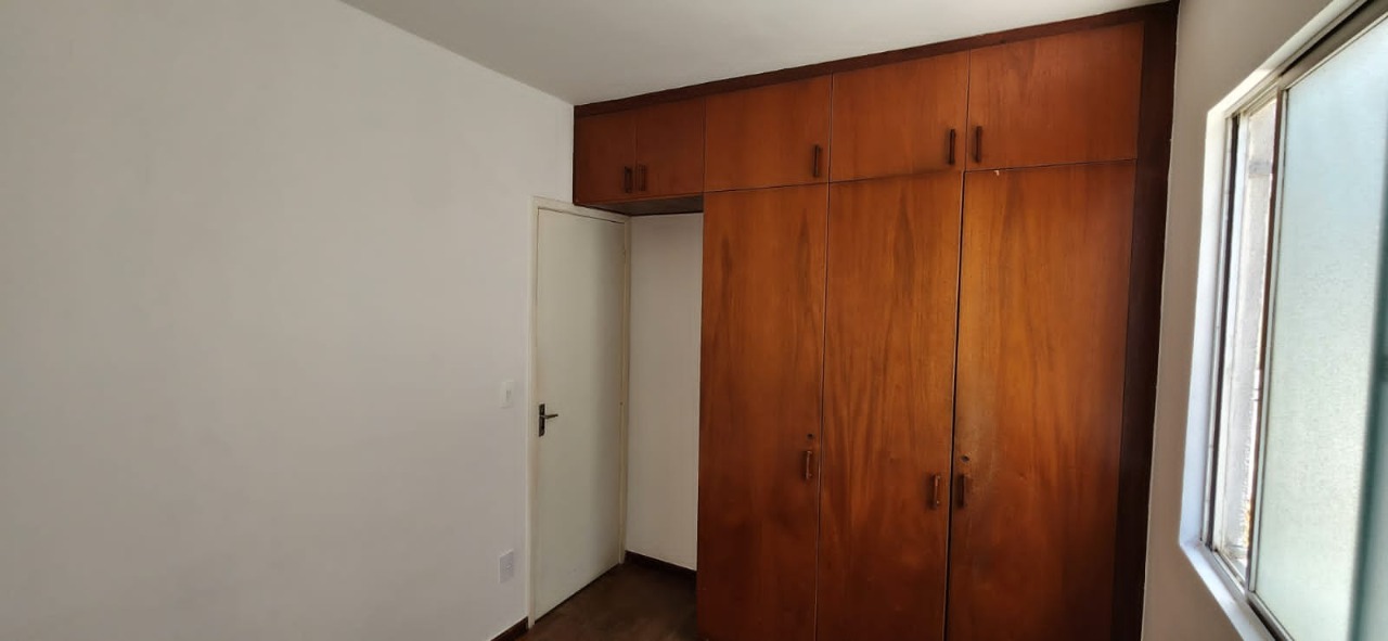 Apartamento à venda com 3 quartos, 60m² - Foto 2