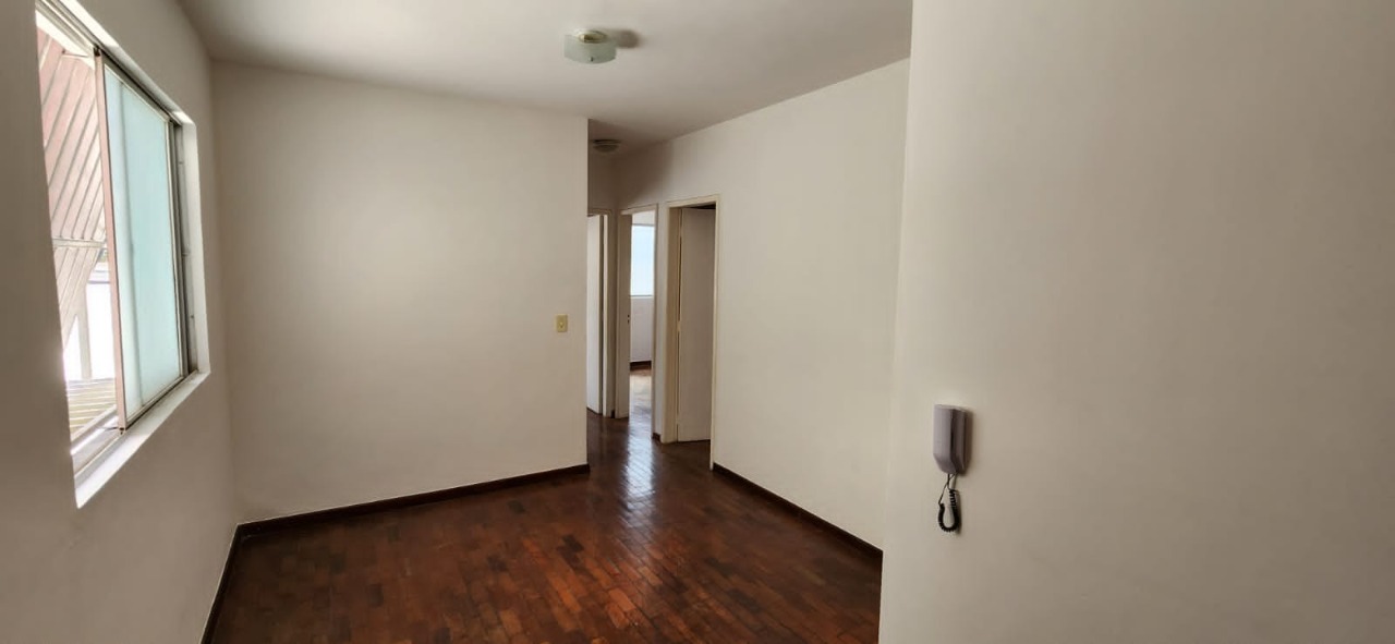 Apartamento à venda com 3 quartos, 60m² - Foto 1