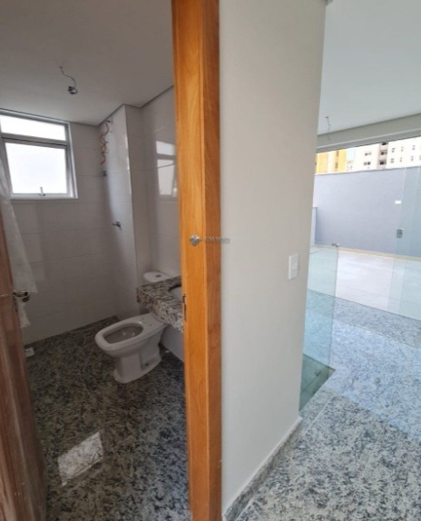 Cobertura à venda com 2 quartos, 73m² - Foto 10