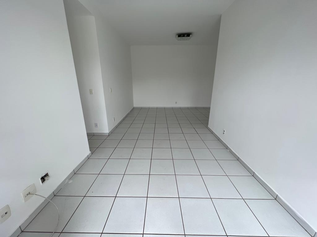 Apartamento à venda com 3 quartos, 89m² - Foto 2