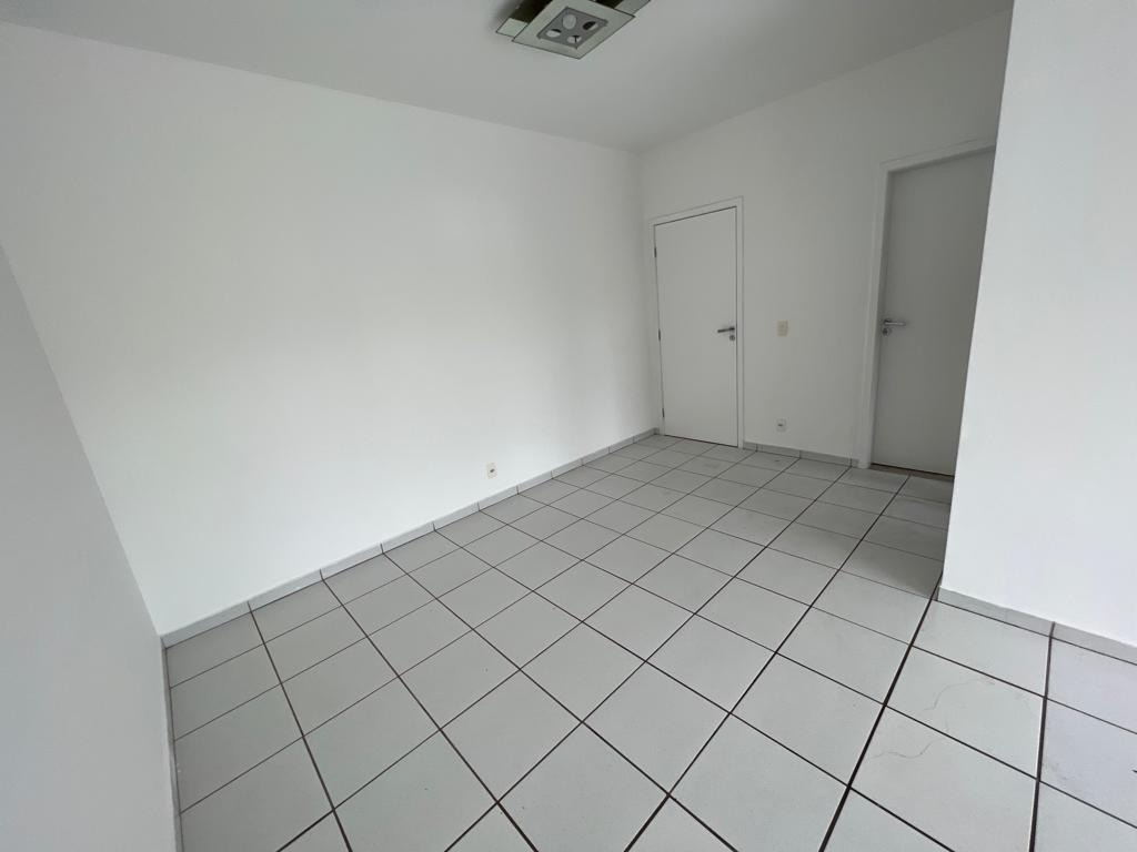 Apartamento à venda com 3 quartos, 89m² - Foto 3