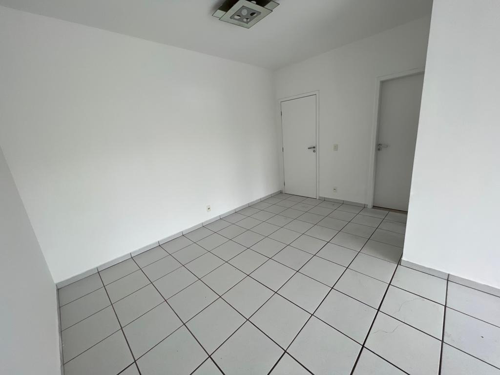 Apartamento à venda com 3 quartos, 89m² - Foto 4