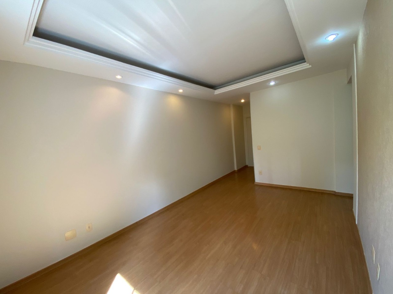 Apartamento à venda com 2 quartos, 95m² - Foto 1