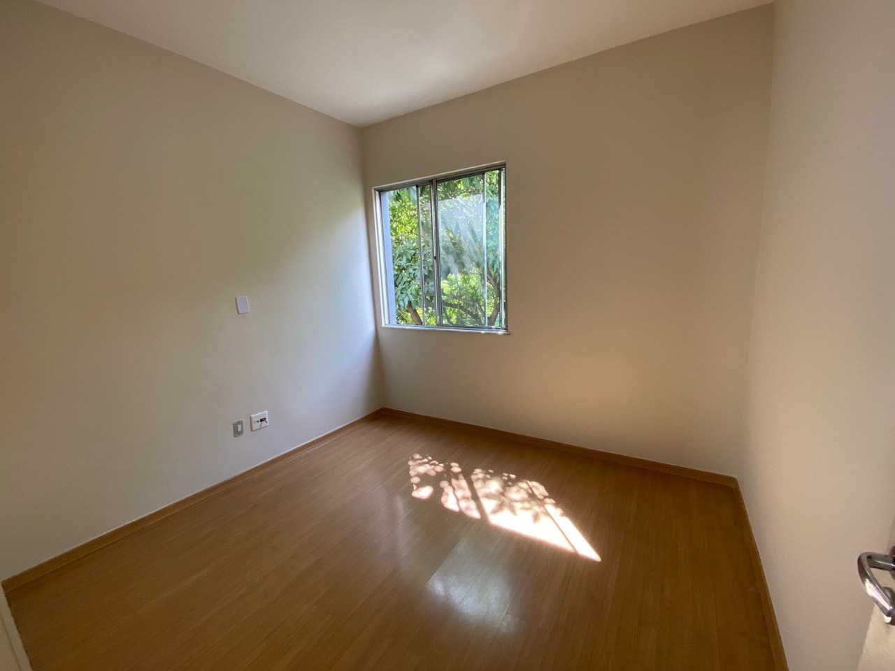 Apartamento à venda com 2 quartos, 95m² - Foto 3