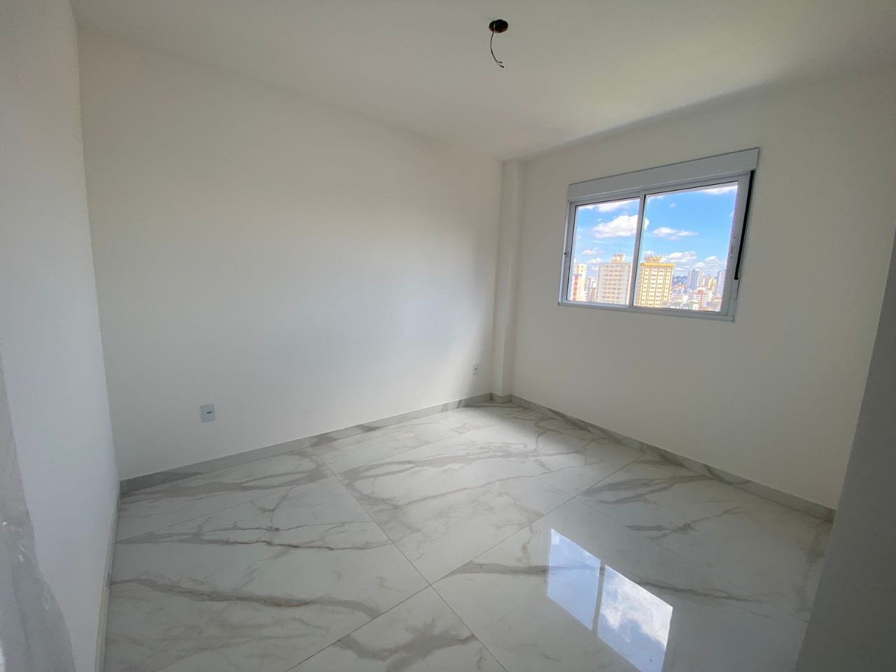 Apartamento à venda com 3 quartos, 83m² - Foto 11