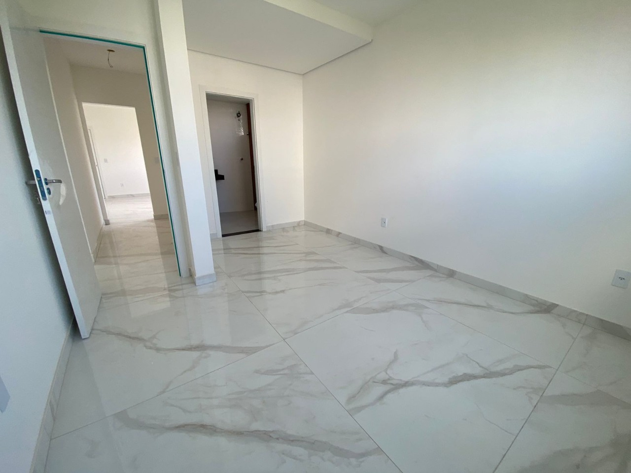 Apartamento à venda com 3 quartos, 83m² - Foto 14