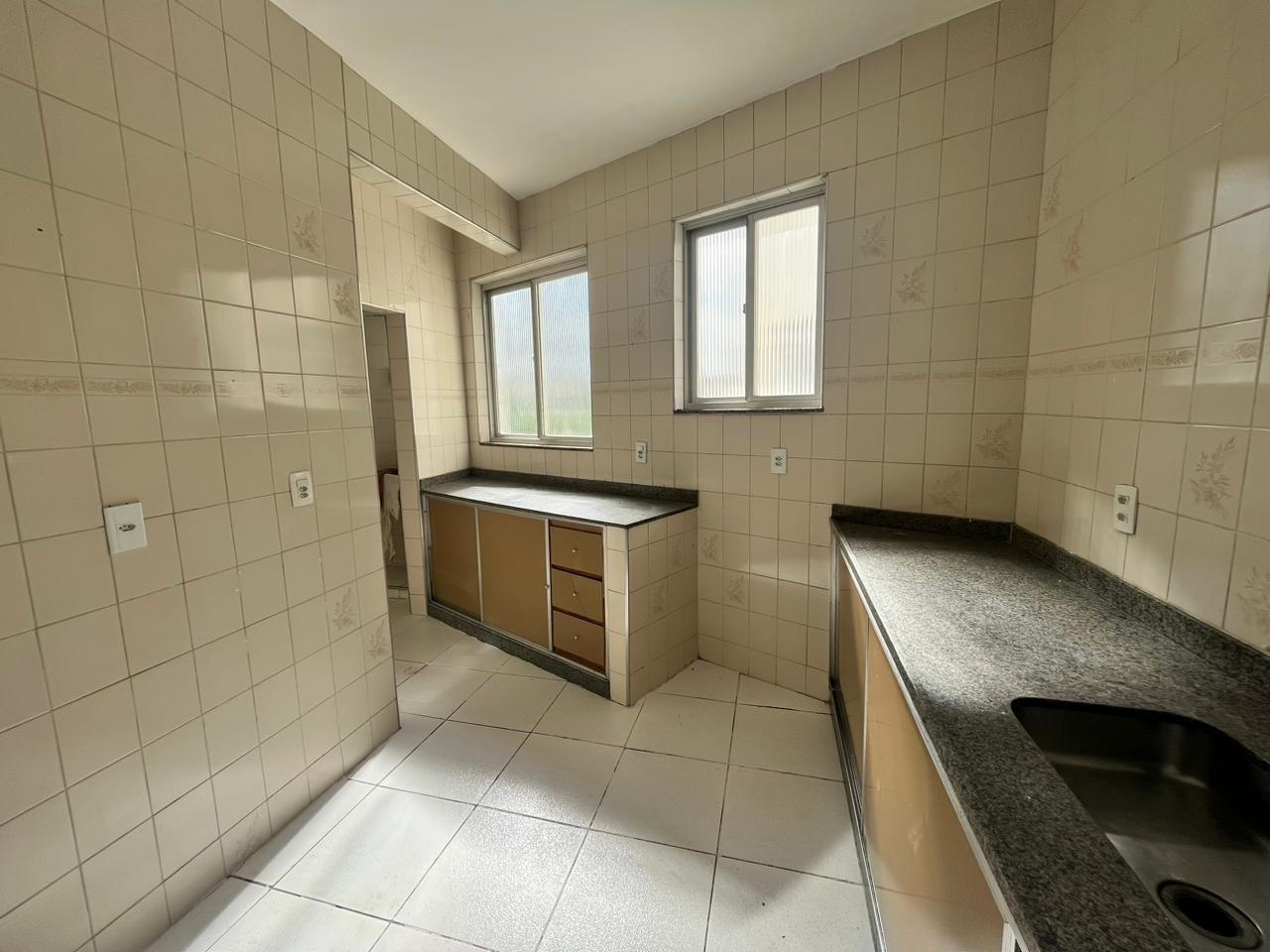 Apartamento à venda com 2 quartos, 66m² - Foto 6