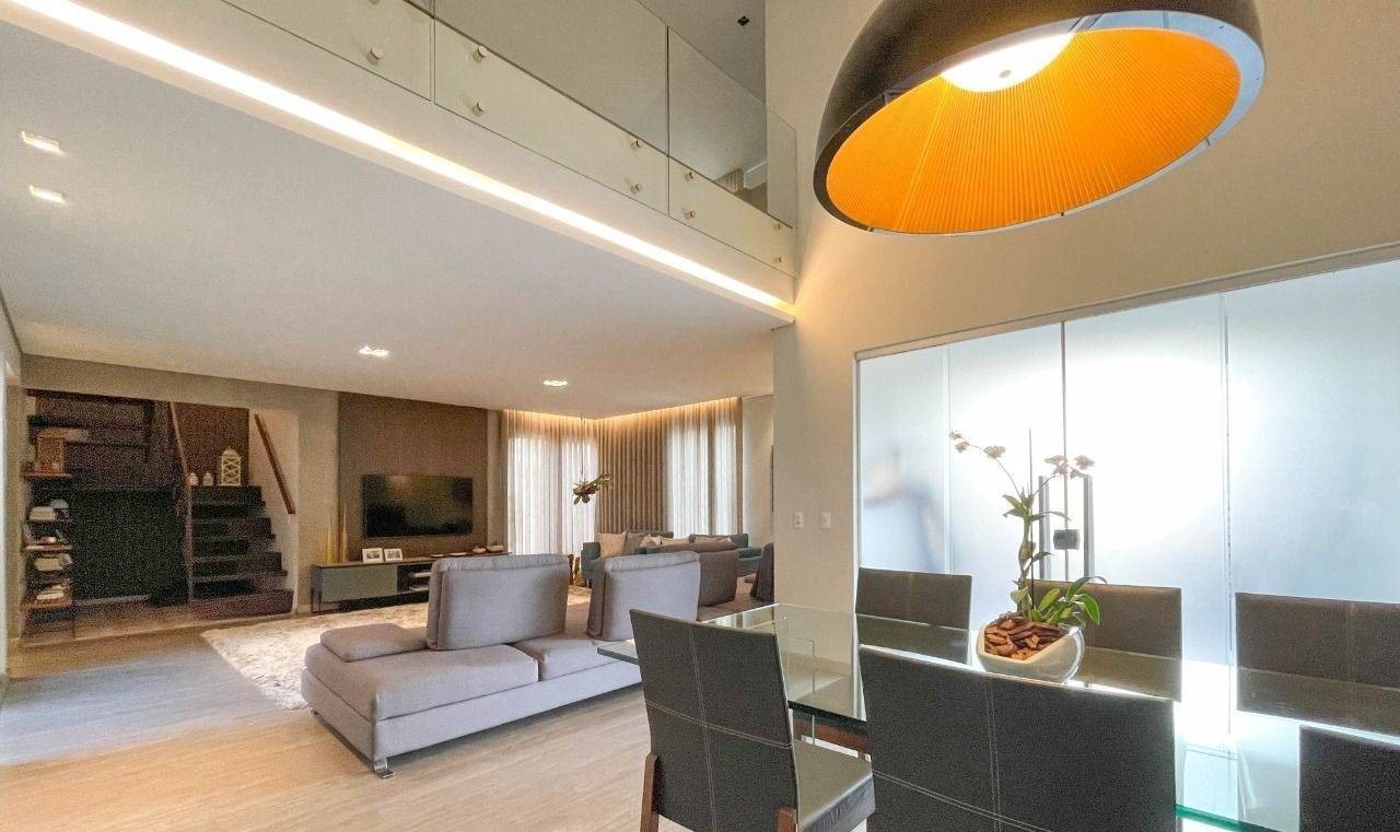 Casa à venda com 3 quartos, 360m² - Foto 8