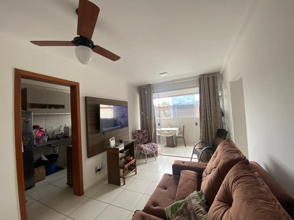 Apartamento à venda com 3 quartos, 70m² - Foto 2