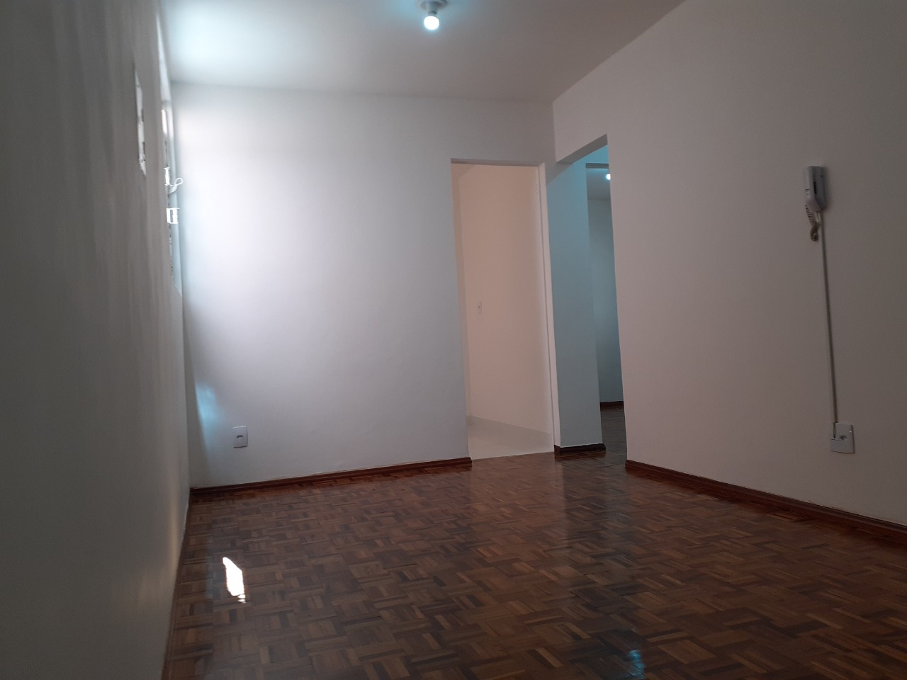 Apartamento à venda com 2 quartos, 58m² - Foto 2