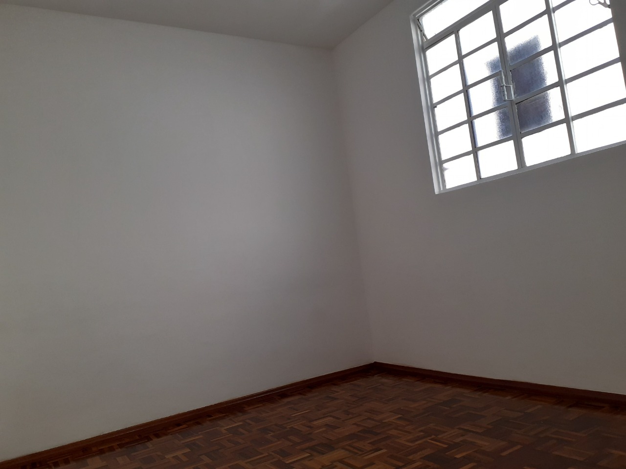 Apartamento à venda com 2 quartos, 58m² - Foto 4