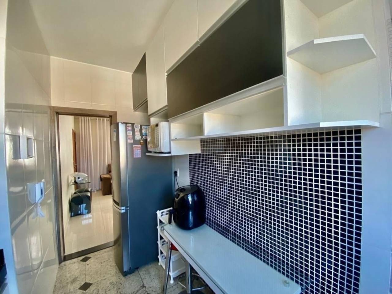 Apartamento à venda com 3 quartos, 75m² - Foto 1